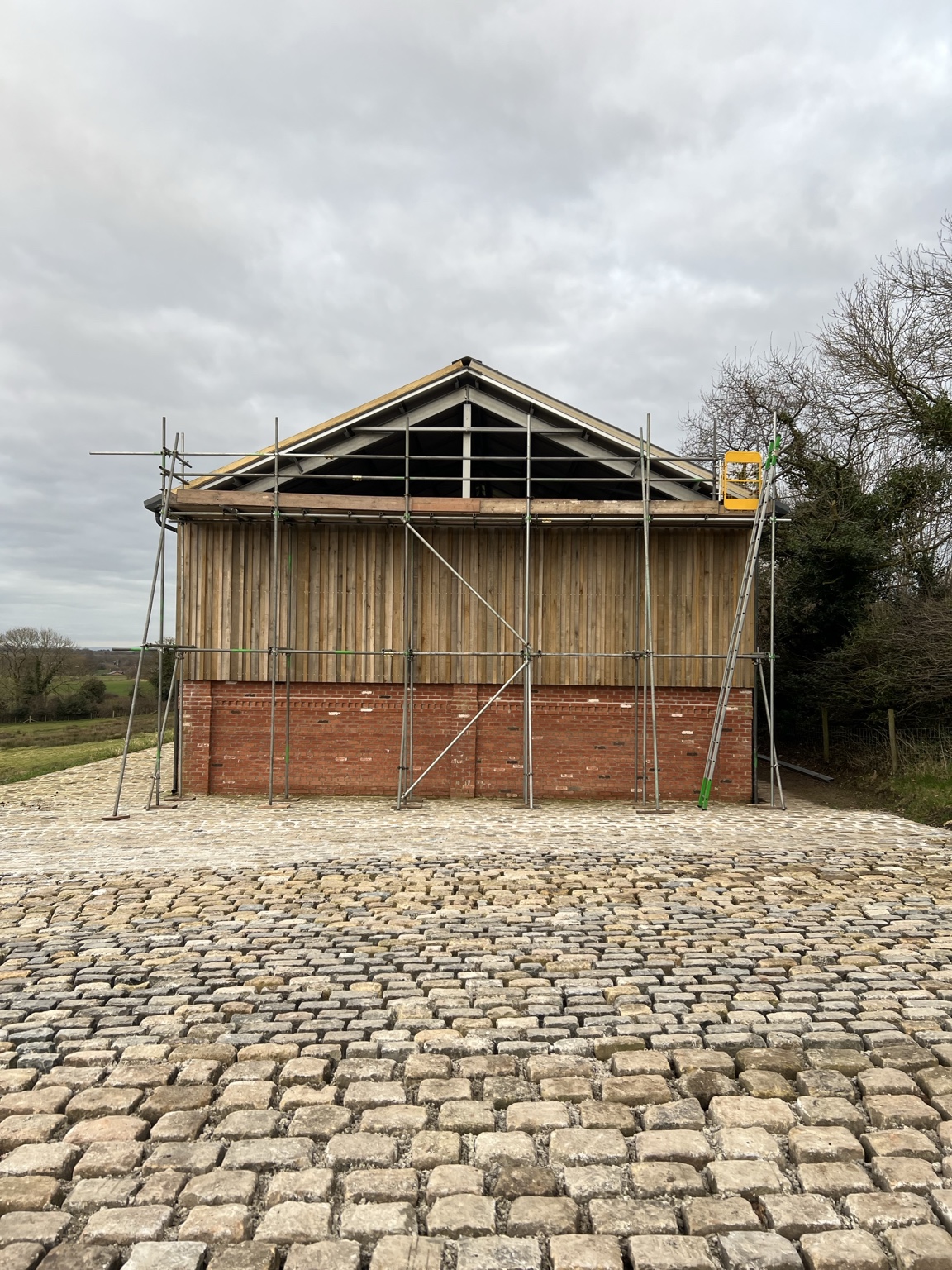 Crowton: scaffolding for cladding